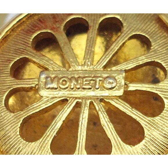 Vintage BRACELET Monet Double Strand Lucite White Beaded Gold Tone Clasp 7" - Picture 10 of 11